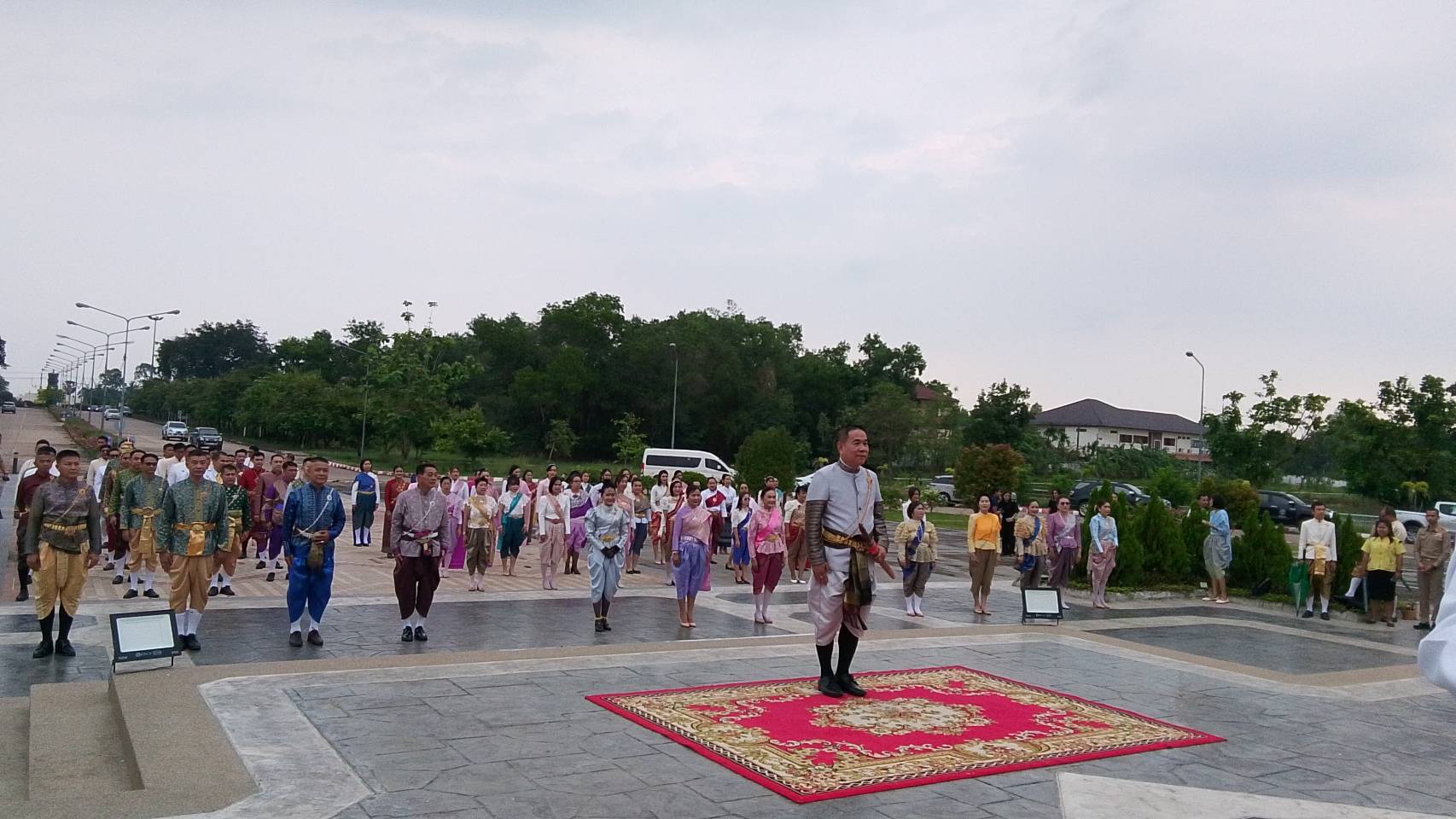 title - ร่ามพิธีถวายบังคมพระบรมราชานุสาวรีย์ พระบาทสมเด็จพระจุลจอมเกล้าเจ้าอยู่หัว (รัชกาลที่ 5) ภายใต้แนวคิด 